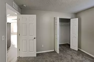 5500 Crissman Dr N, Saint Petersburg, FL 33714 - Photo 10