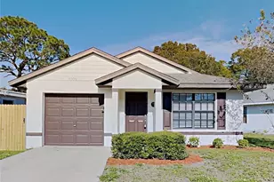 5500 Crissman Dr N, Saint Petersburg, FL 33714 - Photo 1