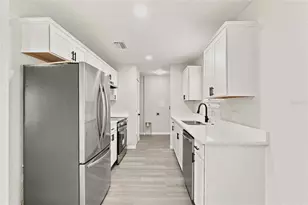 2419 SW Hillsborough Ave, Arcadia, FL 34266 - Photo 8