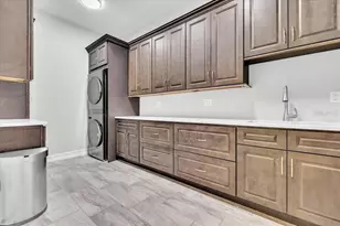 17923 Barn Close Dr, Lutz, FL 33559 - Photo 22