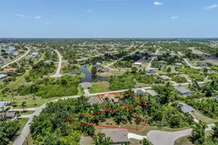 139 Crevalle Rd, Rotonda West, FL 33947 - Photo 2