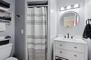 510 Circlewood Dr, Venice, FL 34293 - Photo 16