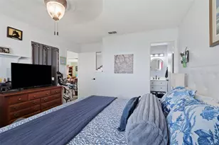 510 Circlewood Dr, Venice, FL 34293 - Photo 18