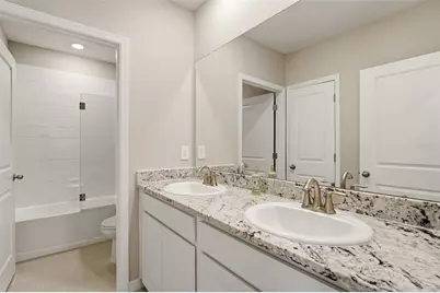 5715 Woodland Sage Drive, Sarasota, FL 34238 - Photo 32