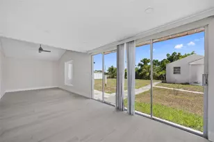 10517 Greenway Ave, Englewood, FL 34224 - Photo 12