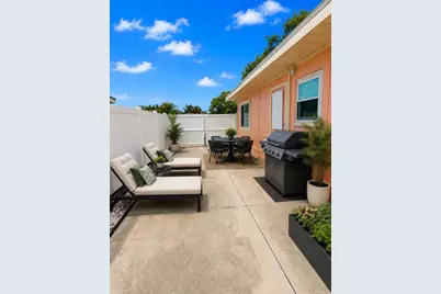 733 Laurel Avenue, Venice, FL 34285 - Photo 10