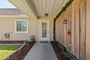 18579 Robinson Ave, Port Charlotte, FL 33948 - Photo 34
