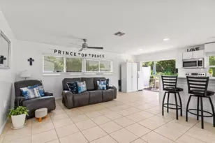 18579 Robinson Ave, Port Charlotte, FL 33948 - Photo 4