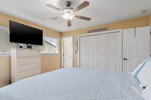 18579 Robinson Ave, Port Charlotte, FL 33948 - Photo 16