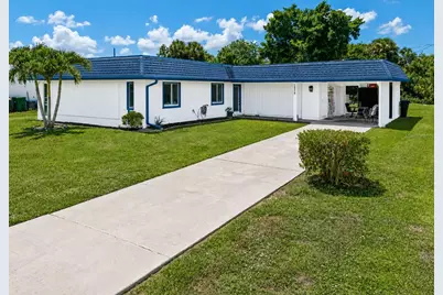 18579 Robinson Avenue, Port Charlotte, FL 33948 - Photo 2