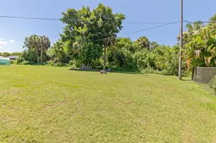 18579 Robinson Ave, Port Charlotte, FL 33948 - Photo 28