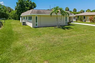 18579 Robinson Ave, Port Charlotte, FL 33948 - Photo 36
