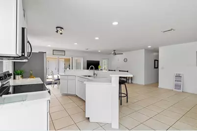 18579 Robinson Avenue, Port Charlotte, FL 33948 - Photo 8