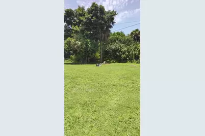 18579 Robinson Avenue, Port Charlotte, FL 33948 - Photo 12