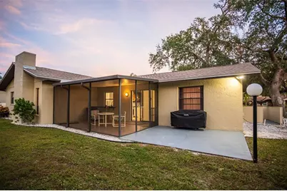 2719 Forest Knoll Drive, Sarasota, FL 34232 - Photo 18