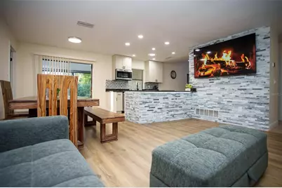 2719 Forest Knoll Drive, Sarasota, FL 34232 - Photo 2