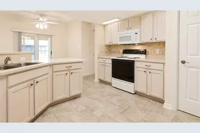 6032 Magpie Drive, Lakeland, FL 33809 - Photo 4