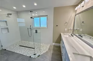 3174 57th Ave Cir E, Bradenton, FL 34203 - Photo 12