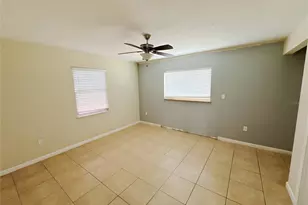 4710 Hoxie Ln, Sarasota, FL 34233 - Photo 8