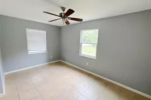 4710 Hoxie Ln, Sarasota, FL 34233 - Photo 6