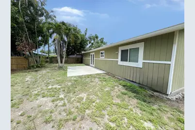 4710 Hoxie Lane, Sarasota, FL 34233 - Photo 10
