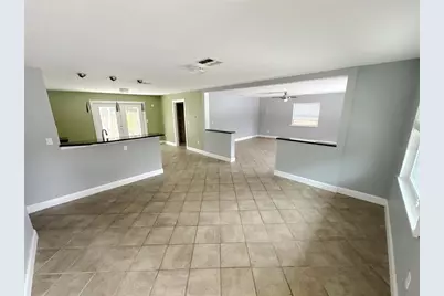 4710 Hoxie Lane, Sarasota, FL 34233 - Photo 2