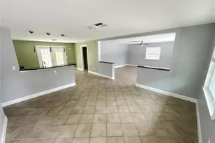 4710 Hoxie Ln, Sarasota, FL 34233 - Photo 2