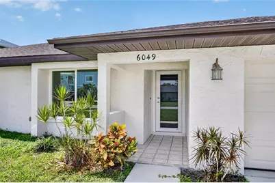 6049 Perthshire Lane, Fort Myers, FL 33908 - Photo 2