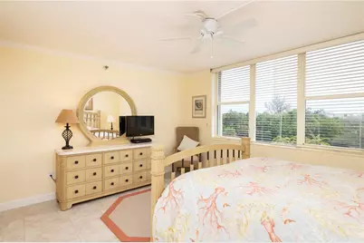2675 Gulf Of Mexico Drive #204, Longboat Key, FL 34228 - Photo 34