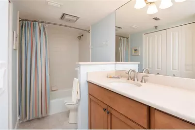 2675 Gulf Of Mexico Drive #204, Longboat Key, FL 34228 - Photo 24