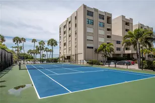 2675 Gulf of Mexico Dr, Longboat Key, FL 34228 - Photo 36