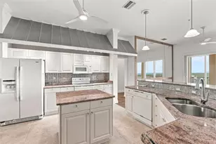 2060 Matecumbe Key Rd, Punta Gorda, FL 33955 - Photo 4
