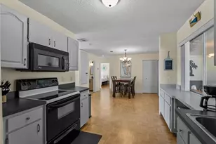 119 Oldenburgh Ct NE, Port Charlotte, FL 33952 - Photo 12