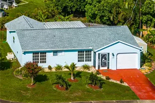 119 Oldenburgh Ct NE, Port Charlotte, FL 33952 - Photo 26
