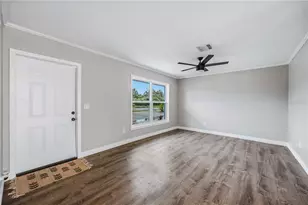 19367 Edgewater Dr, Port Charlotte, FL 33948 - Photo 8