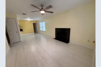 3638 59th Avenue W #3638, Bradenton, FL 34210 - Photo 4
