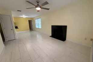 3638 59th Ave W, Bradenton, FL 34210 - Photo 4