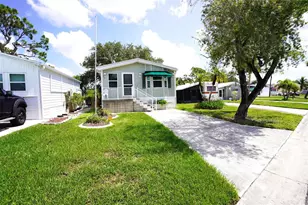 125 Brookshire Dr, Nokomis, FL 34275 - Photo 1