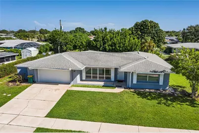 326 Wherley Avenue SE, Port Charlotte, FL 33952 - Photo 2