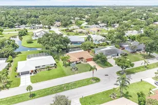 5012 Palm Aire Dr, Sarasota, FL 34243 - Photo 38