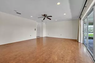 5012 Palm Aire Dr, Sarasota, FL 34243 - Photo 6