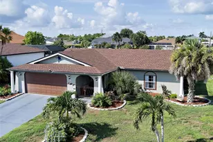 107 Peckham St SW, Port Charlotte, FL 33952 - Photo 2
