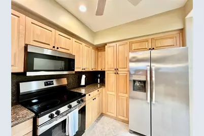 3191 Matecumbe Key Road #303, Punta Gorda, FL 33955 - Photo 10