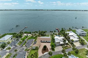 211 Bahia Vista Dr, Englewood, FL 34223 - Photo 4