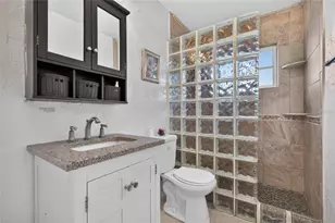4701 Spahn St, Sarasota, FL 34232 - Photo 18