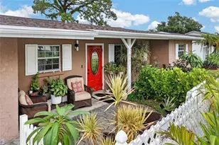 4701 Spahn St, Sarasota, FL 34232 - Photo 2