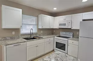 3740 SW Santa Barbara Pl, Cape Coral, FL 33914 - Photo 6