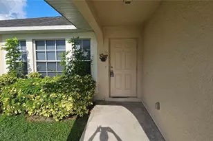 3740 SW Santa Barbara Pl, Cape Coral, FL 33914 - Photo 2