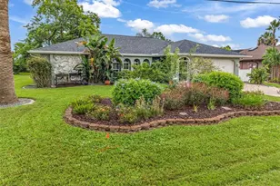 73 Manizaks Ave, Punta Gorda, FL 33983 - Photo 1