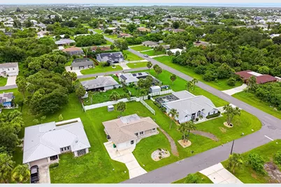 18423 Alphonse Circle, Port Charlotte, FL 33948 - Photo 24